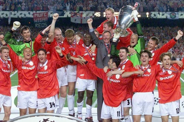 Manchester United 1992 – nay: Hay đúng hơn là triều đại của Sir Alex Ferguson. 11 lần vô địch Premier League (tổng cộng 19 chức vô địch quốc gia), 4 lần vô địch FA Cup, 2 lần vô địch Champions League và một cú ăn 3 vào năm 1999.